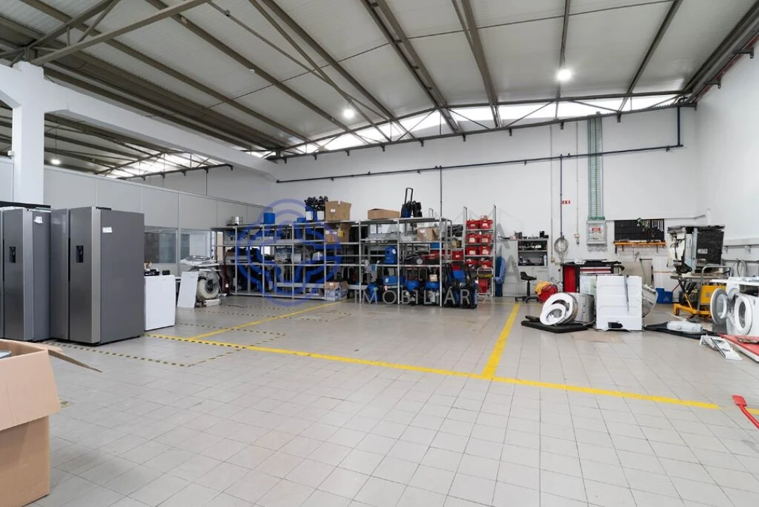 Armazém para Venda em Matosinhos e Leça da Palmeira Foto 22