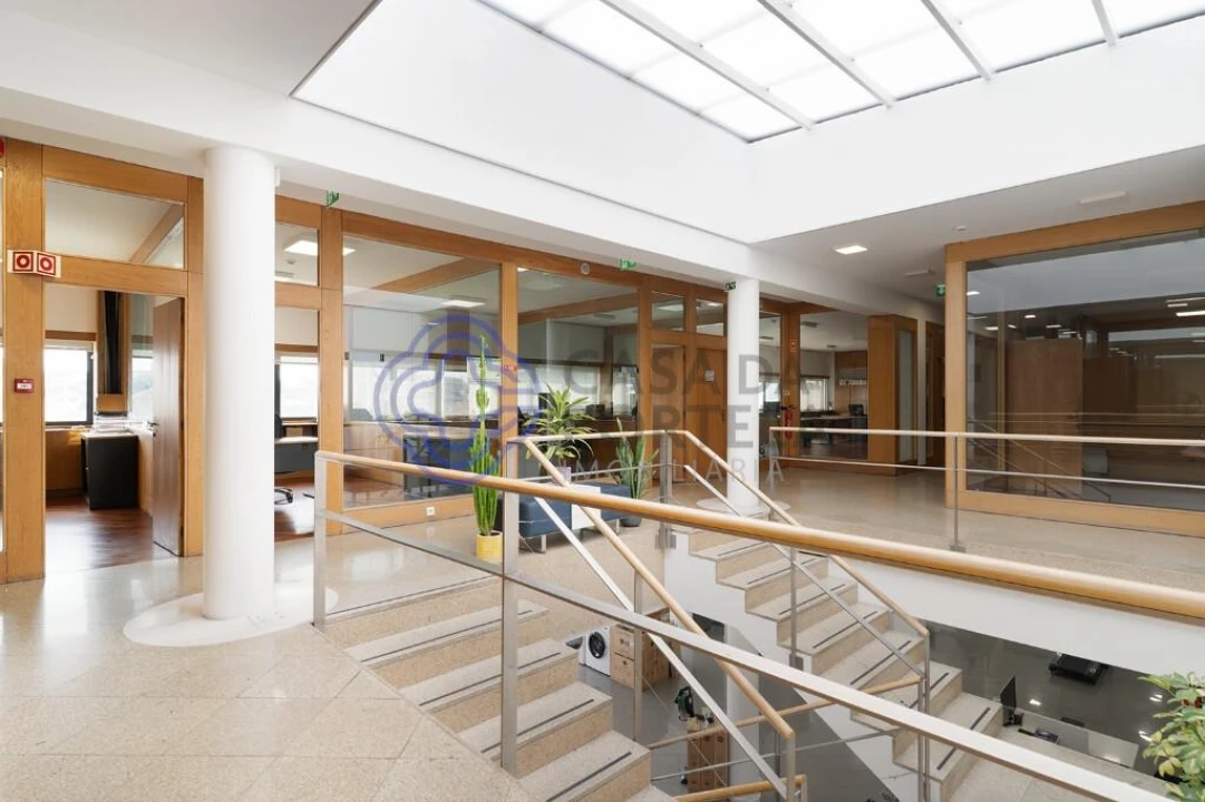 Armazém para Venda em Matosinhos e Leça da Palmeira Foto 9