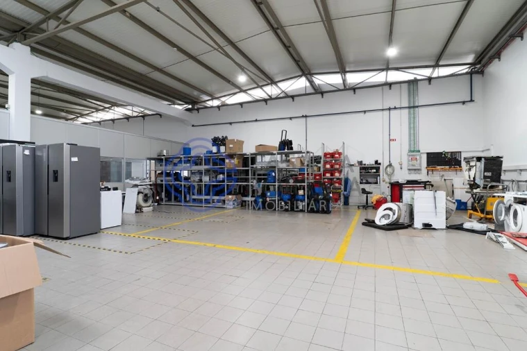 Armazém para Venda em Matosinhos e Leça da Palmeira Foto 22