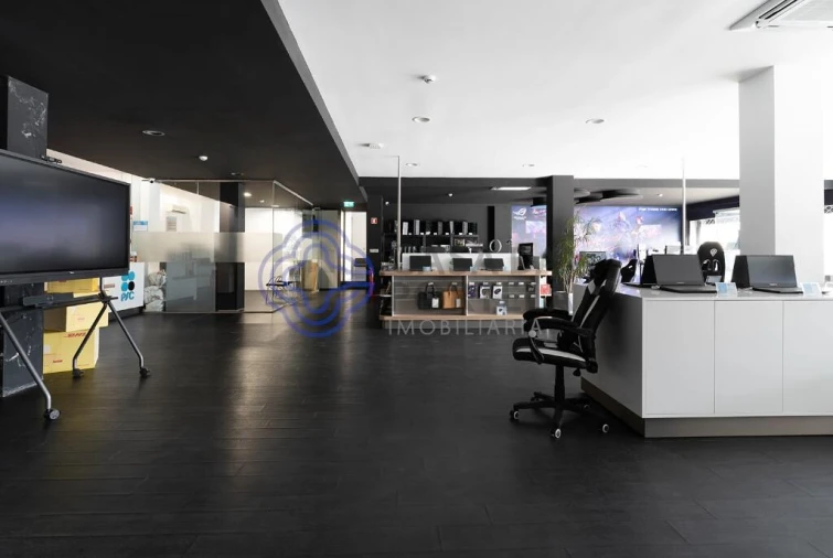 Armazém para Venda em Matosinhos e Leça da Palmeira Foto 8