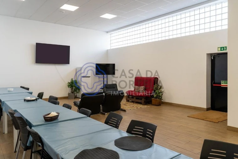 Armazém para Venda em Matosinhos e Leça da Palmeira Foto 31