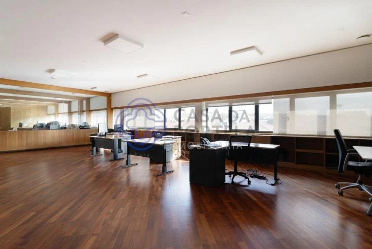 Armazém para Venda em Matosinhos e Leça da Palmeira Foto 13