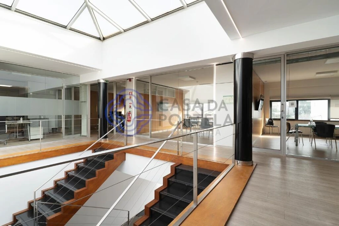 Armazém para Venda em Matosinhos e Leça da Palmeira Foto 11