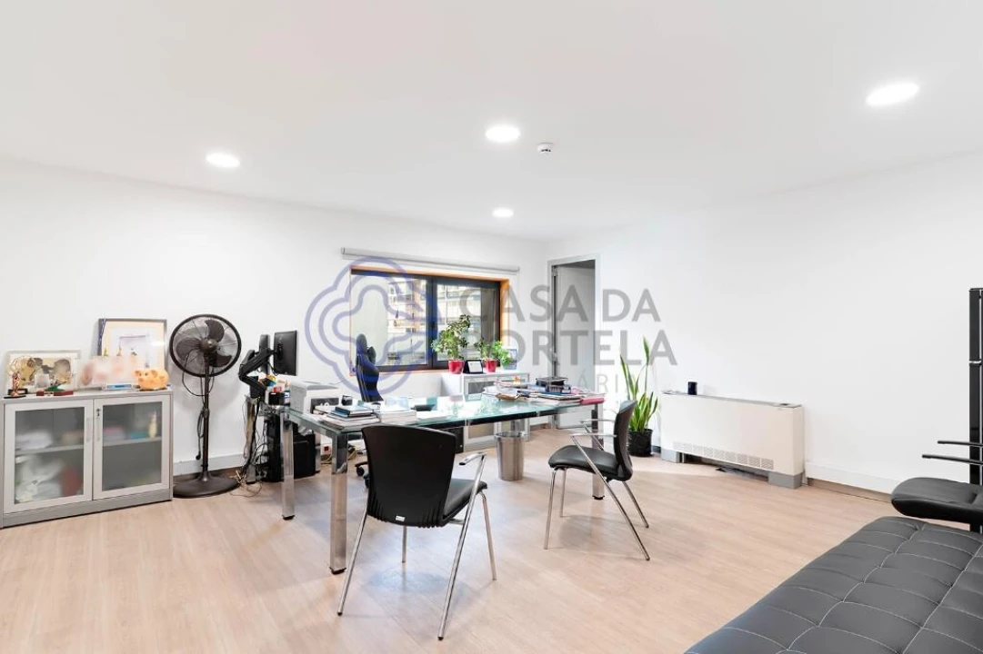 Armazém para Venda em Matosinhos e Leça da Palmeira Foto 18