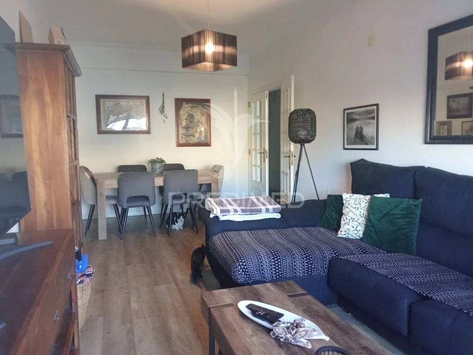 Apartamento T2 para Venda em Amora Foto 16