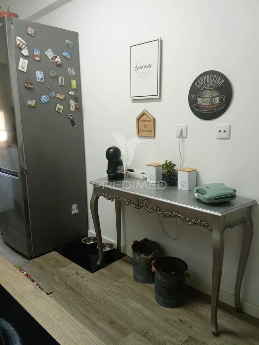 Apartamento T2 para Venda em Amora Foto 2
