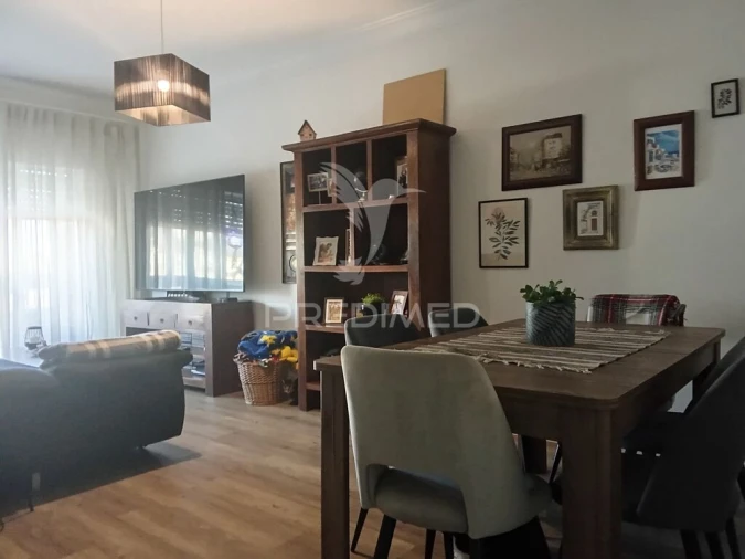 Apartamento T2 para Venda em Amora Foto 11