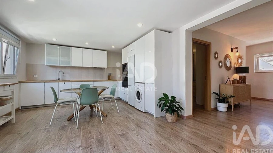 Moradia T2 para Venda em Quelfes