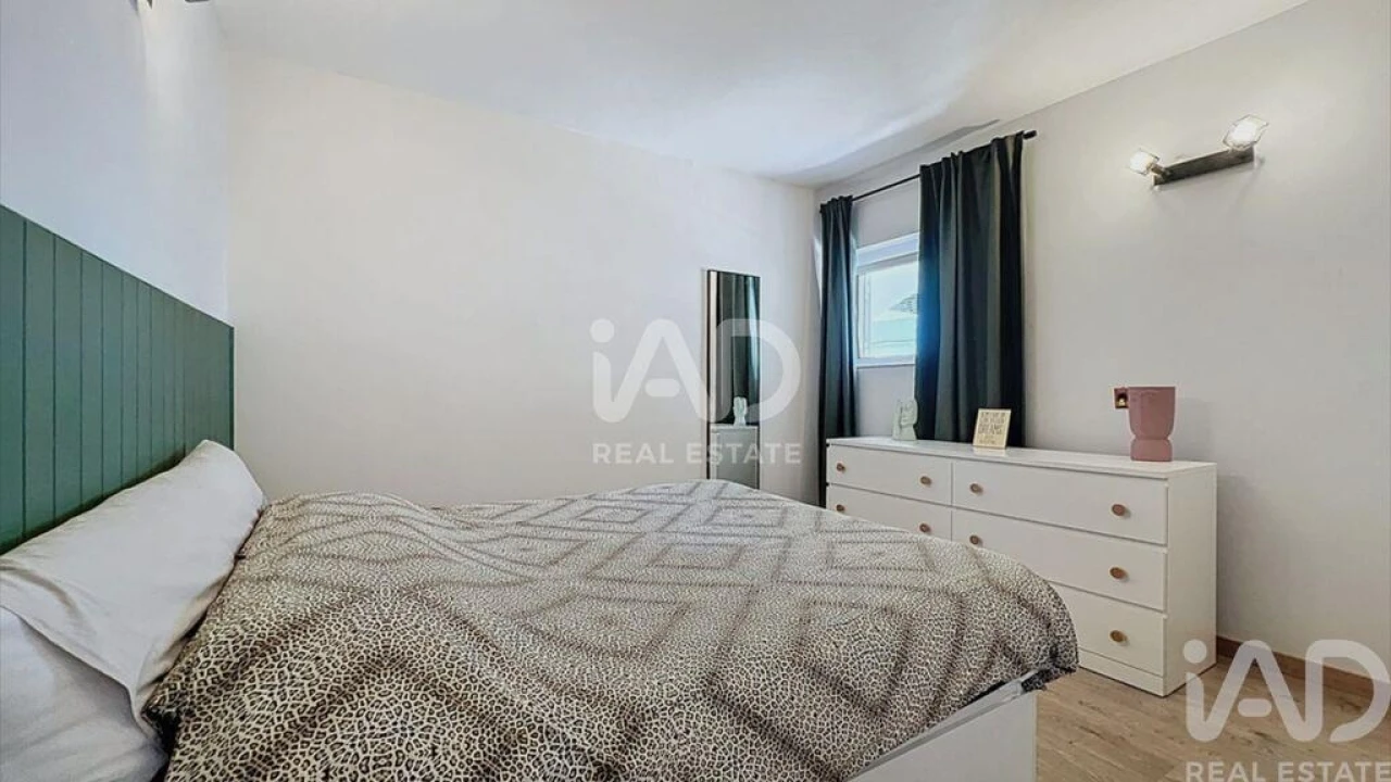 Moradia T2 para Venda em Quelfes Foto 14