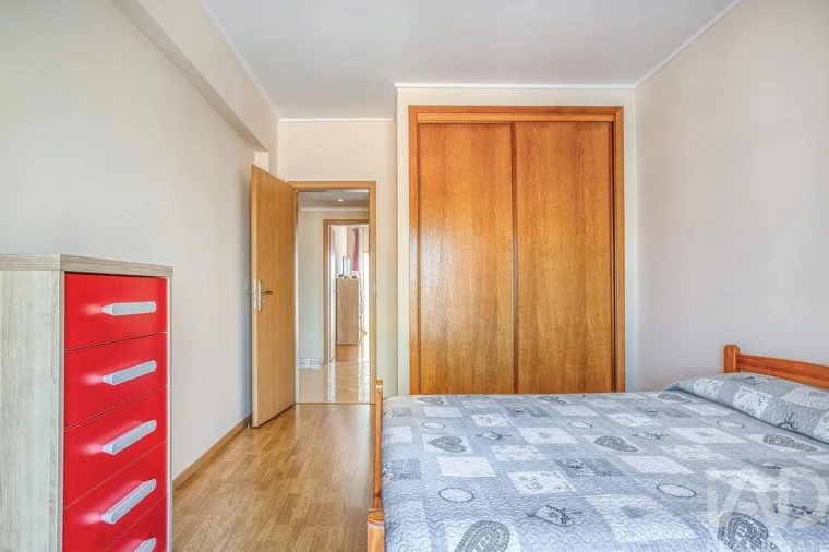 Apartamento T3 para Venda em Corroios Foto 14