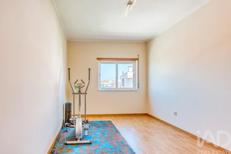 Apartamento T3 para Venda em Corroios Foto 9