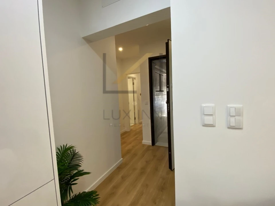 Apartamento T2 para Venda em Benfica Foto 6