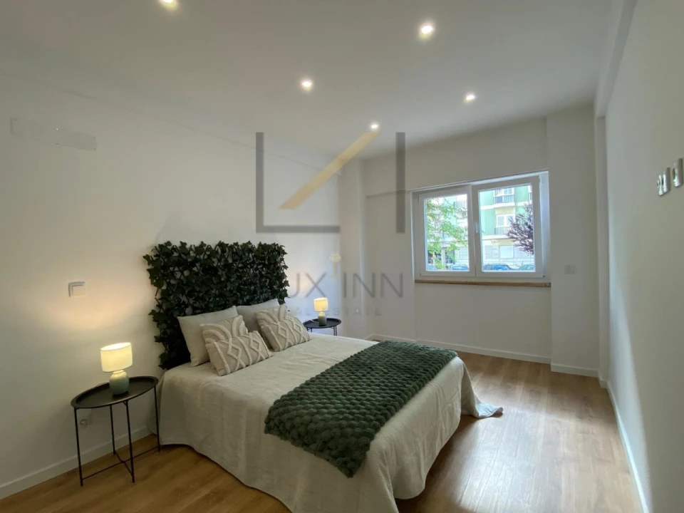Apartamento T2 para Venda em Benfica Foto 16