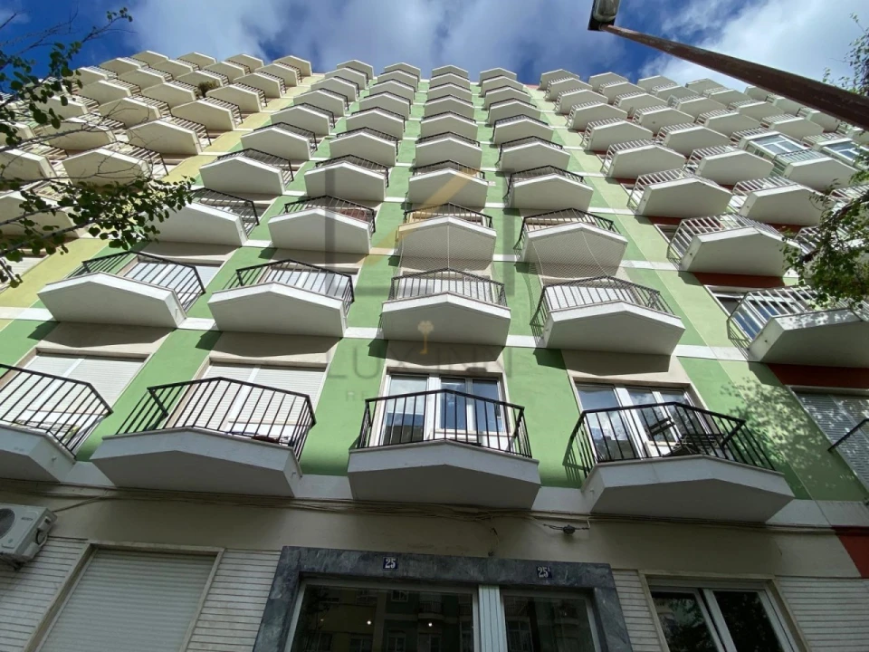 Apartamento T2 para Venda em Benfica Foto 22
