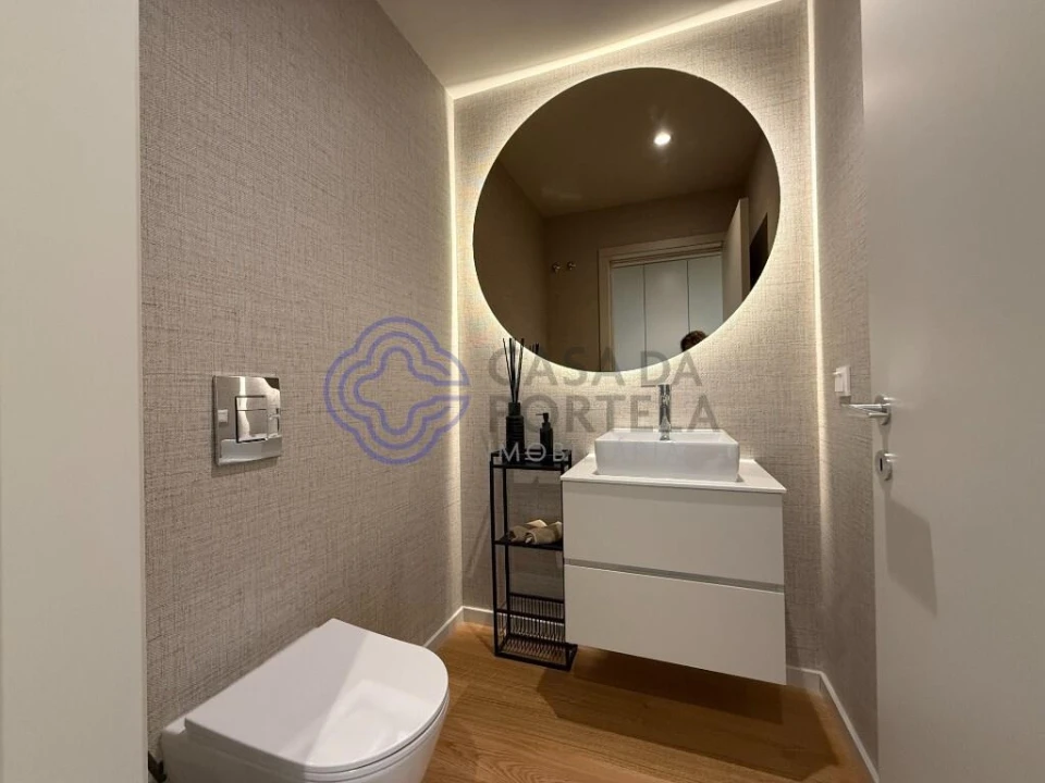 Apartamento T4 para Venda em Santa Marinha e São Pedro da Afurada Foto 7