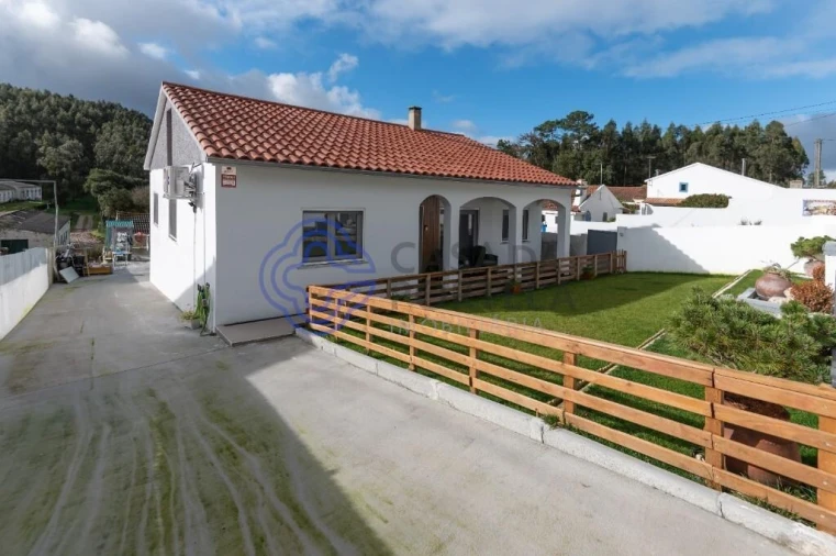 Moradia T3 para Venda em Landal Foto 8