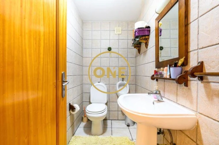 Moradia T4 para Venda em Antas e Abade de Vermoim Foto 8