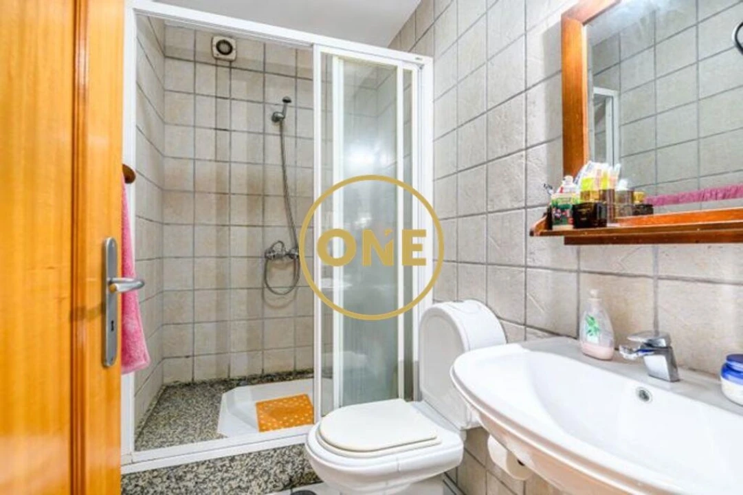 Moradia T4 para Venda em Antas e Abade de Vermoim Foto 10