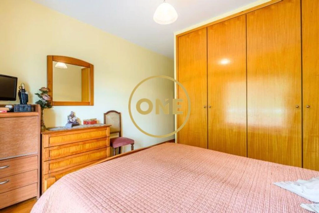 Moradia T4 para Venda em Antas e Abade de Vermoim Foto 14