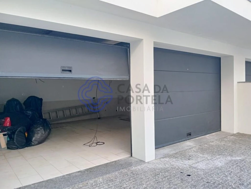 Moradia T3 para Venda em Alfena Foto 3