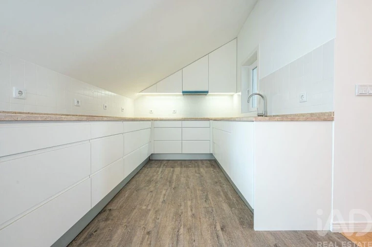 Apartamento T2 para Arrendamento em Oeiras e São Julião da Barra, Paço de Arcos e Caxias Foto 8