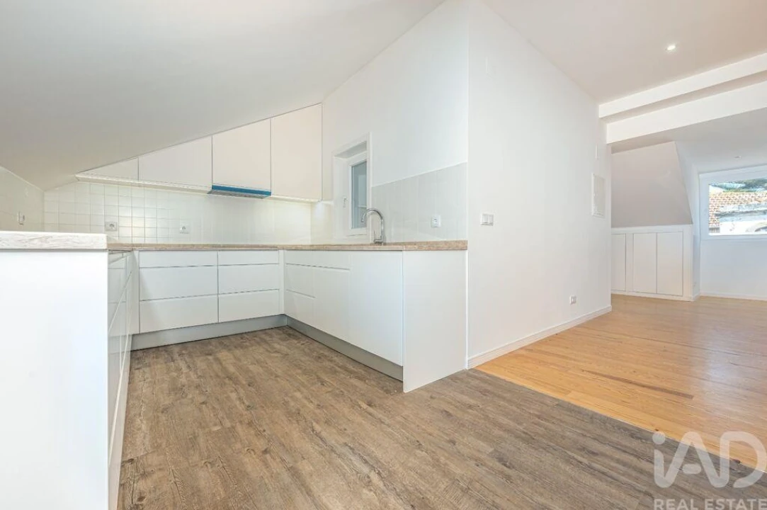 Apartamento T2 para Arrendamento em Oeiras e São Julião da Barra, Paço de Arcos e Caxias Foto 9