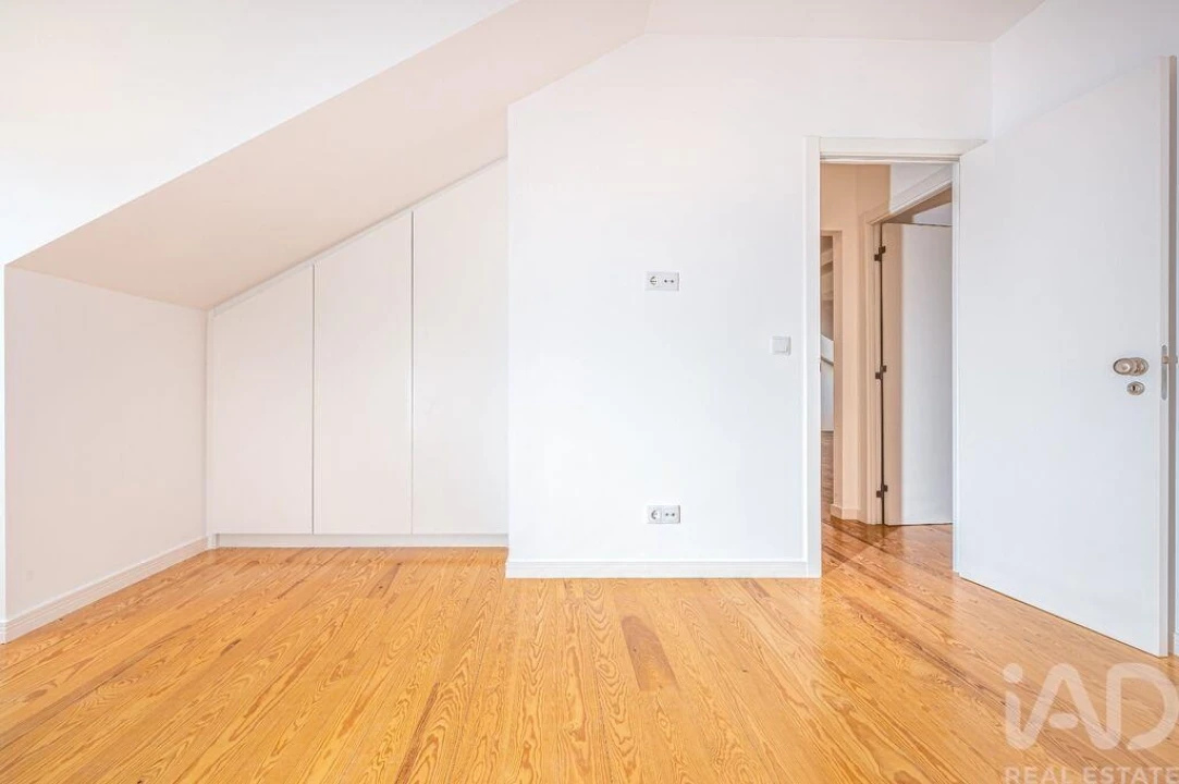 Apartamento T2 para Arrendamento em Oeiras e São Julião da Barra, Paço de Arcos e Caxias Foto 17