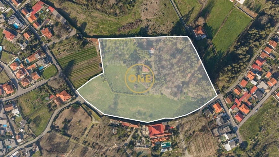 Quinta T4 para Venda em Bairro