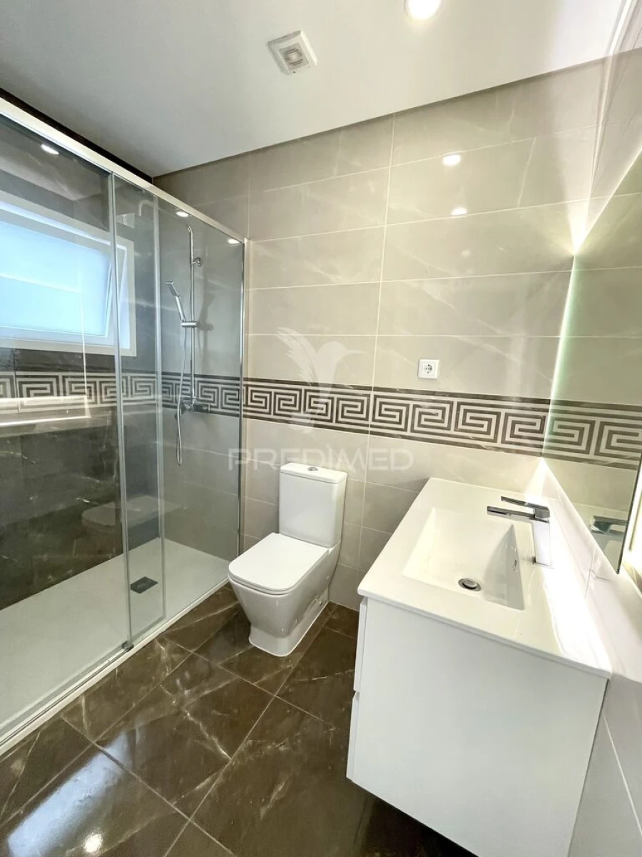 Moradia T3 para Venda em Recezinhos (São Mamede) Foto 12