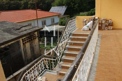 Moradia T3 para Venda em Santa Maria de Lamas
