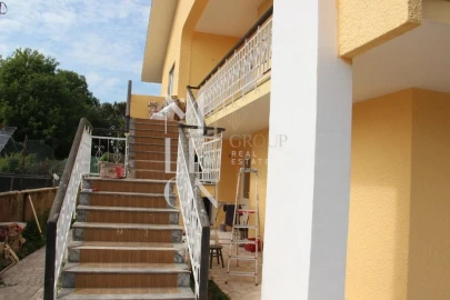 Moradia T3 para Venda em Santa Maria de Lamas
