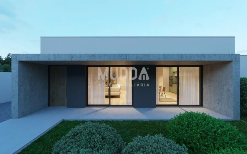 Moradia T3 para Venda em Argoncilhe Foto 8