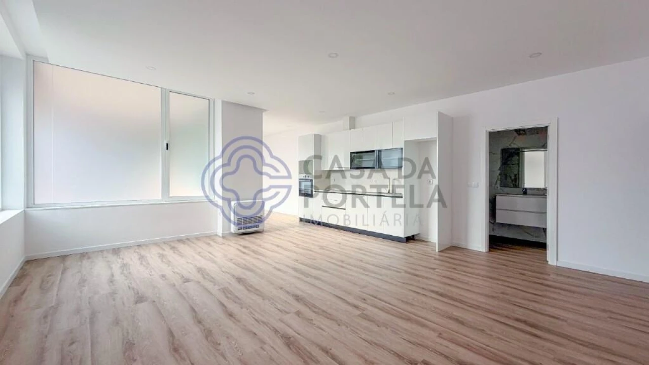 Apartamento T2 para Arrendamento em Ribeirão Foto 3