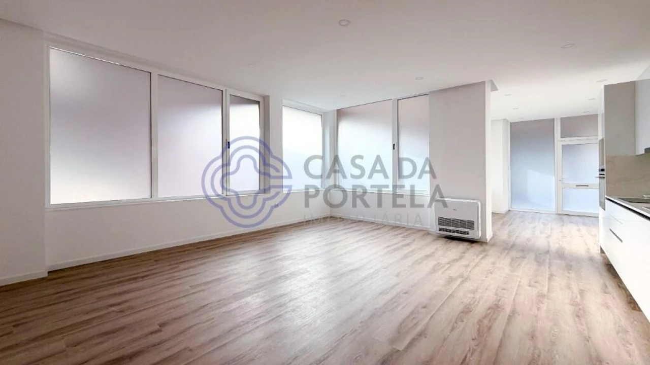 Apartamento T2 para Arrendamento em Ribeirão Foto 5