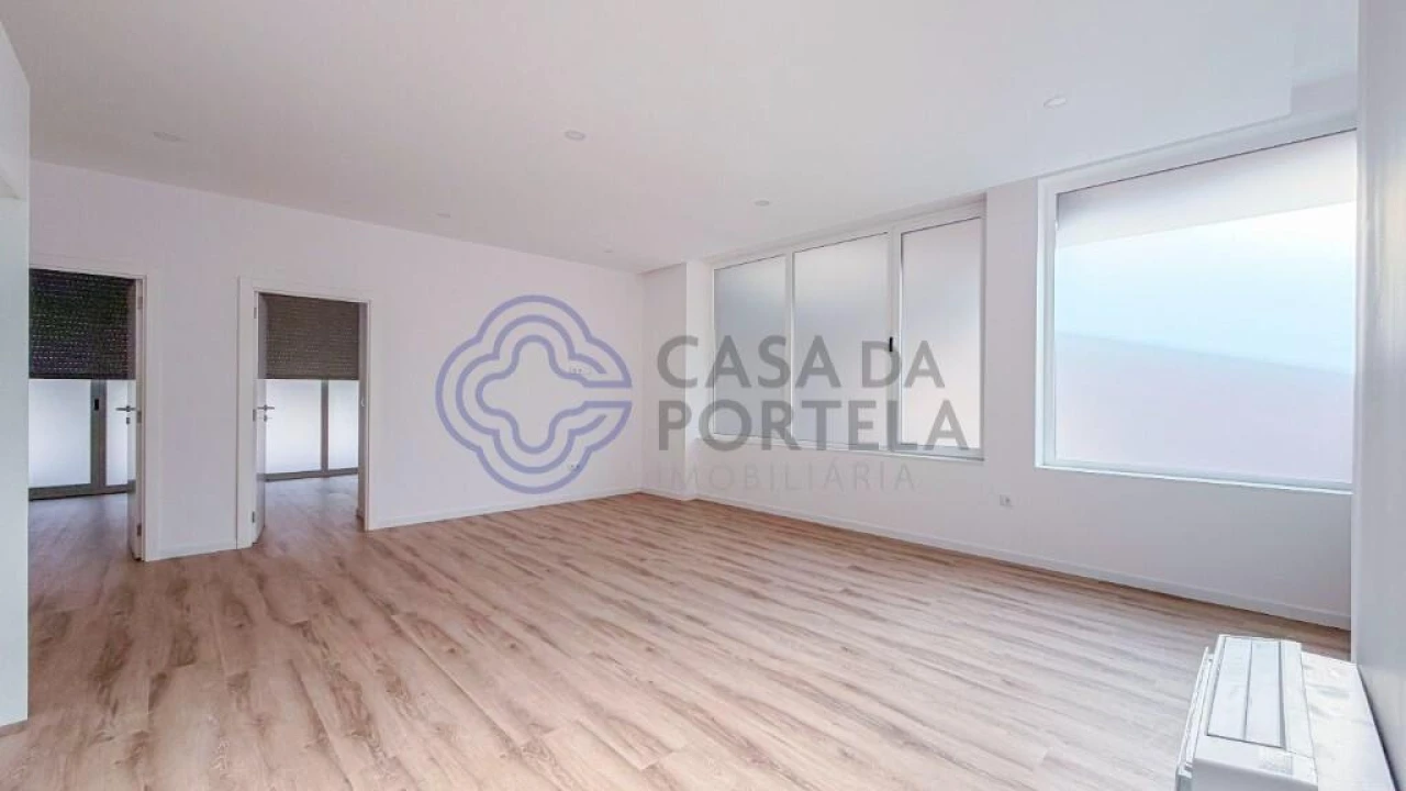 Apartamento T2 para Arrendamento em Ribeirão Foto 2