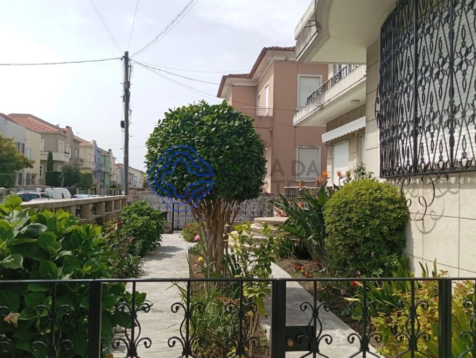 Apartamento T4 para Venda em Paranhos Foto 48