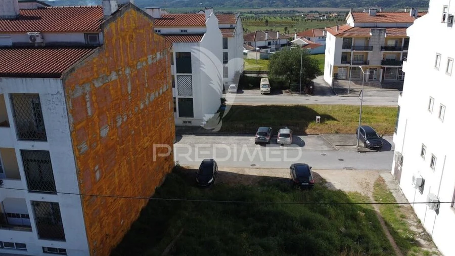 Terreno para Venda em Montalvo