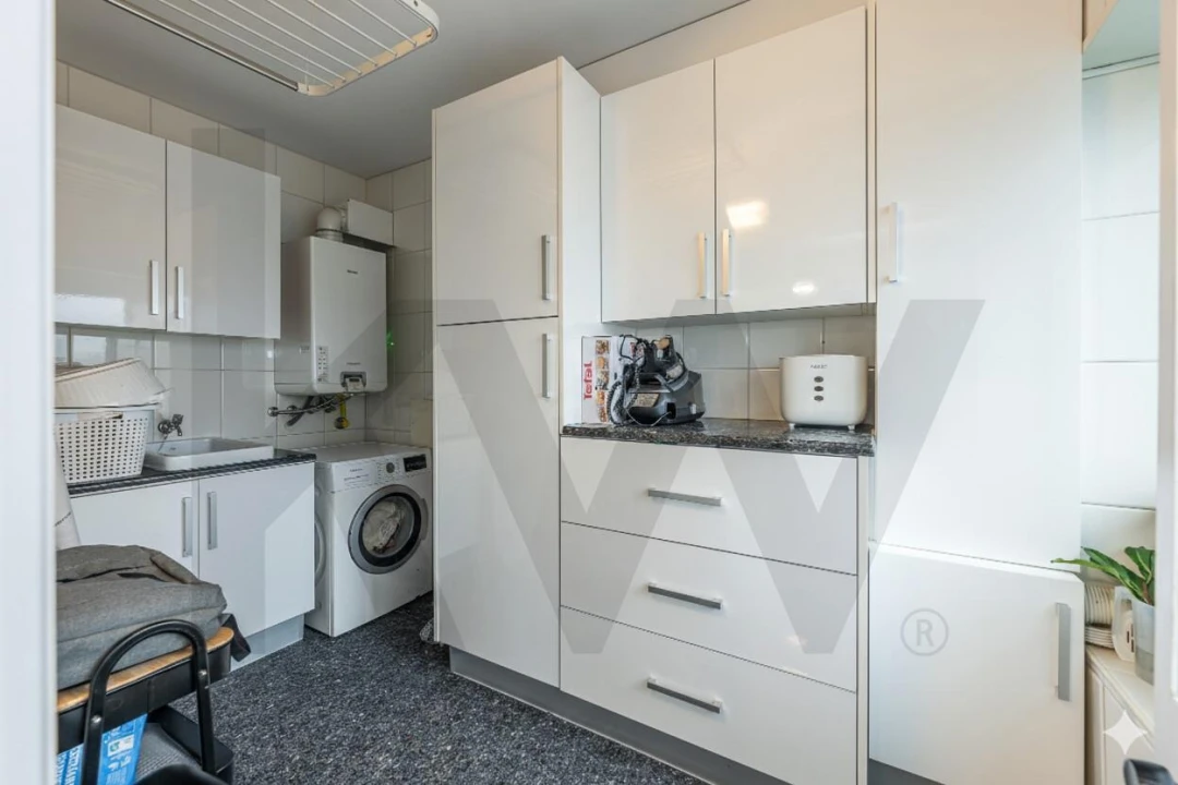 Apartamento T5 para Venda em Lordelo do Ouro e Massarelos Foto 32
