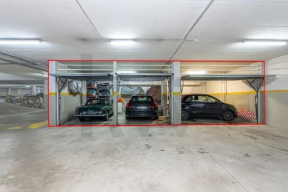 Apartamento T5 para Venda em Lordelo do Ouro e Massarelos