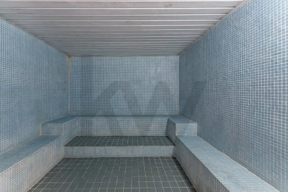 Apartamento T5 para Venda em Lordelo do Ouro e Massarelos