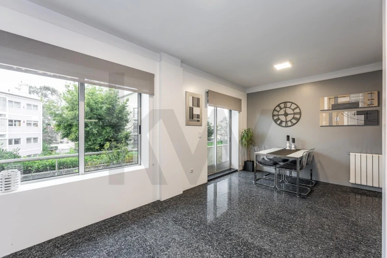 Apartamento T5 para Venda em Lordelo do Ouro e Massarelos Foto 31