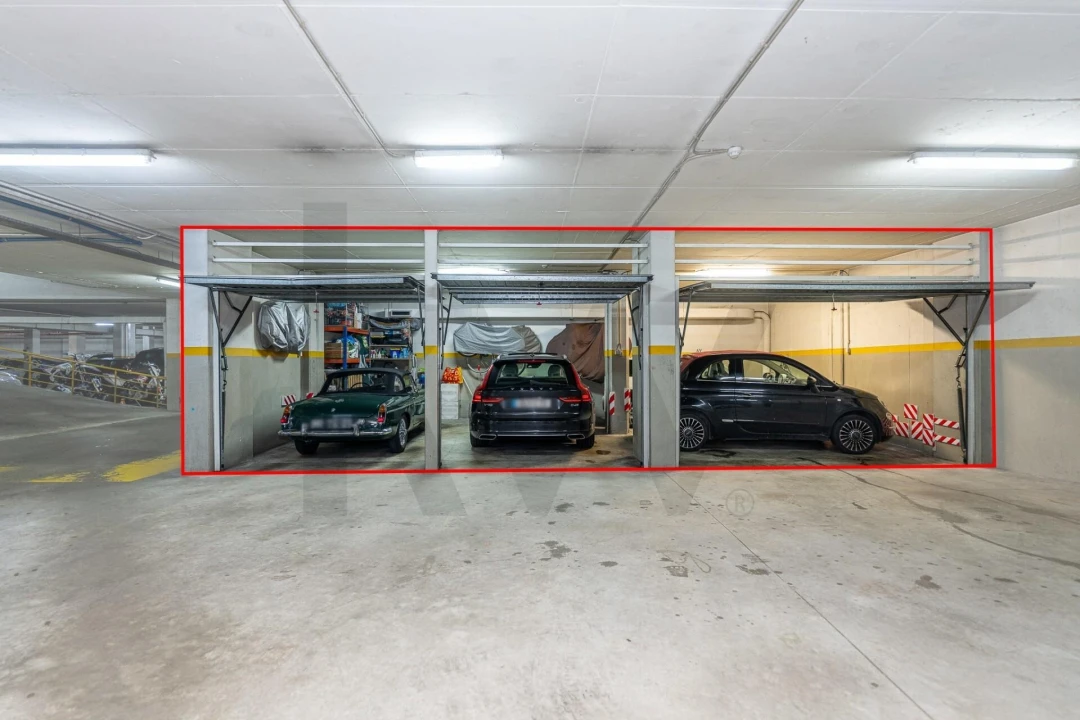 Apartamento T5 para Venda em Lordelo do Ouro e Massarelos Foto 54