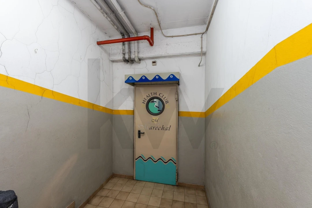 Apartamento T5 para Venda em Lordelo do Ouro e Massarelos Foto 63