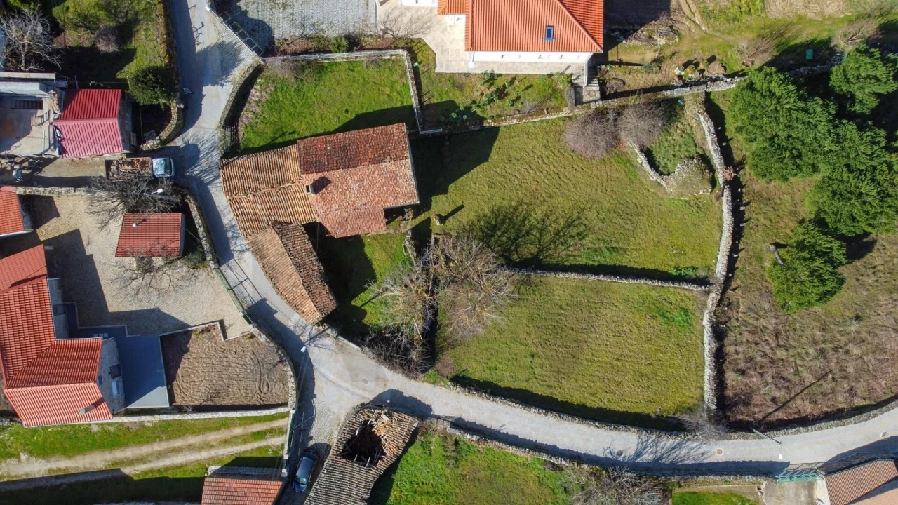 Moradia T2 para Venda em Seixo do Côa e Vale Longo Foto 13