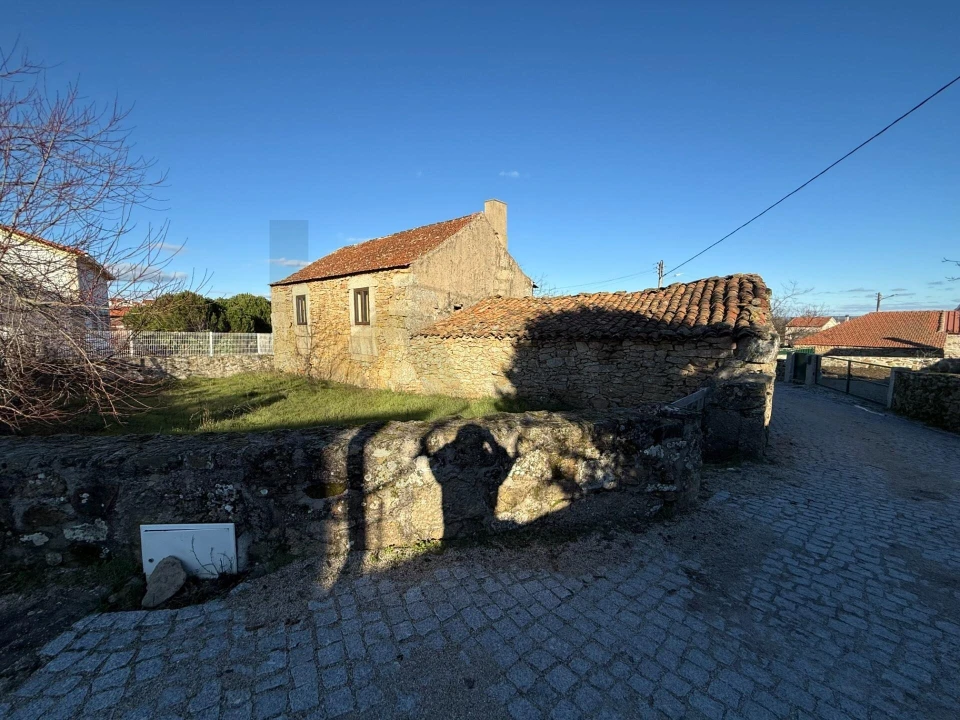Moradia T2 para Venda em Seixo do Côa e Vale Longo Foto 9