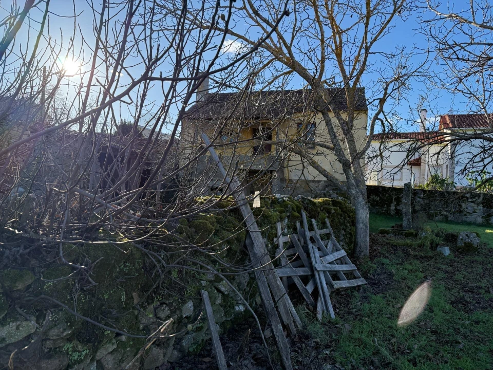 Moradia T2 para Venda em Seixo do Côa e Vale Longo Foto 4