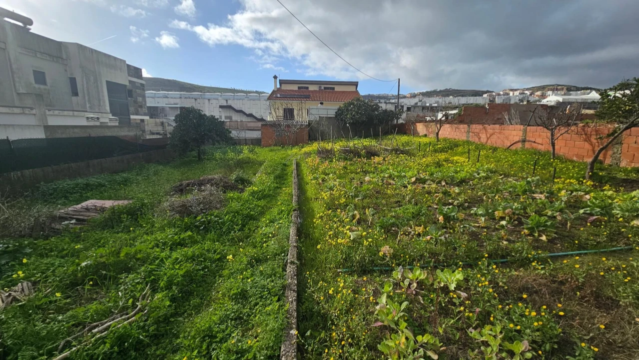 Terreno para Venda em Pontinha e Famões Foto 2