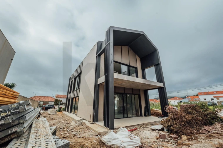 Moradia T3 para Venda em Alcabideche Foto 4