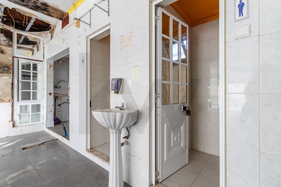 Loja para Venda em Caparica e Trafaria Foto 10