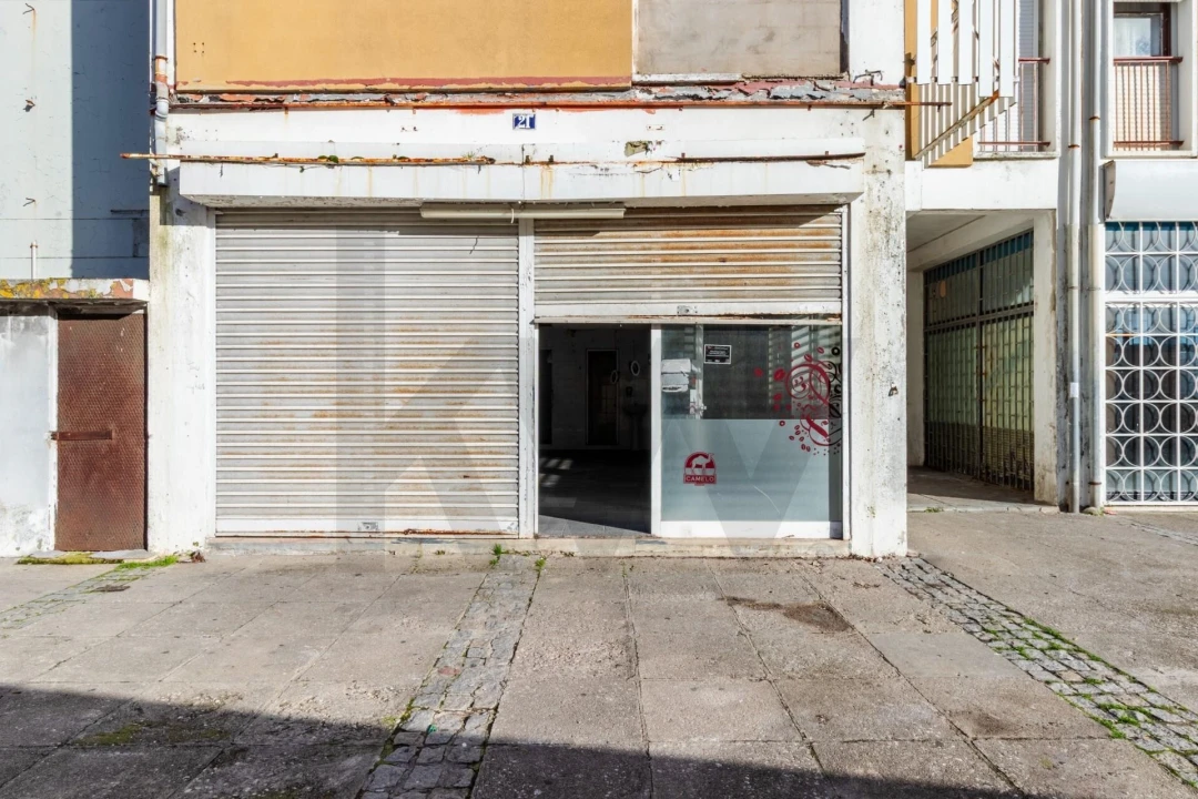 Loja para Venda em Caparica e Trafaria Foto 14